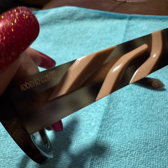 Roberto Cavalli Tortoise Shell Sunglasses - Picture 4 of 10